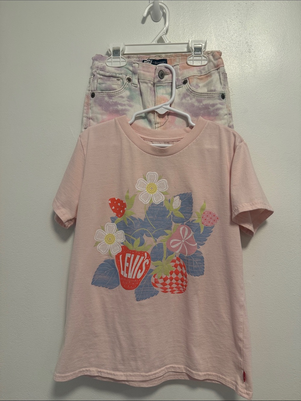 Levi's Pink Strawberry Floral Graphic Tee